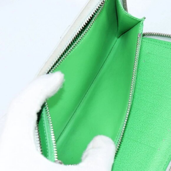 LOUIS VUITTON Monogram LV Portrait Zippy Wallet Vertical M82590 LV Auth 127987M - Picture 11 of 16